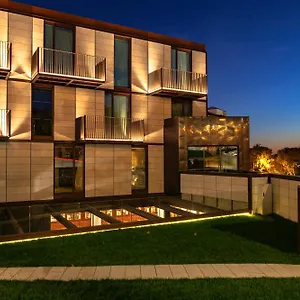 Wine & Books Hotel Lisbon